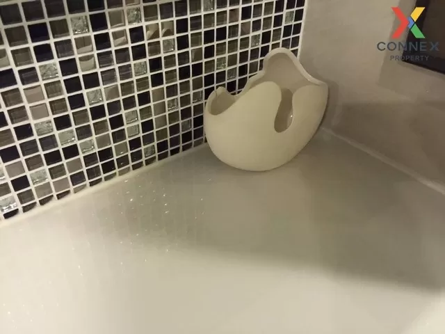 FOR RENT condo , RHYTHM Sukhumvit 44/1 , high floor , BTS-Phra Kh